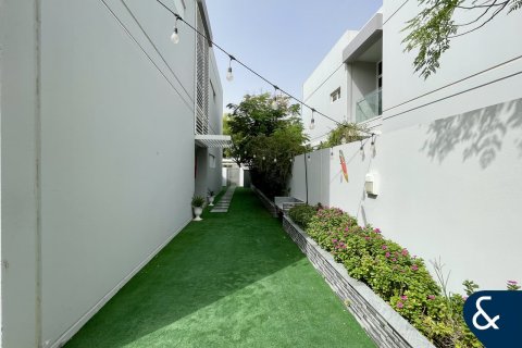 Townhouse til salg i Mudon, Dubai, UAE 4 soveværelser, 242 kvm № 667409 - foto 17