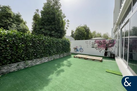 Townhouse til salg i Mudon, Dubai, UAE 4 soveværelser, 242 kvm № 667409 - foto 15
