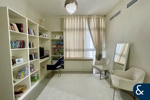 Townhouse til salg i Mudon, Dubai, UAE 4 soveværelser, 242 kvm № 667409 - foto 10