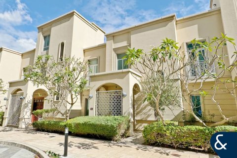 Vilă de vânzare în Dubai Marina, Dubai, EAU 3 dormitoare, 408 mp. №667408 - poză 1