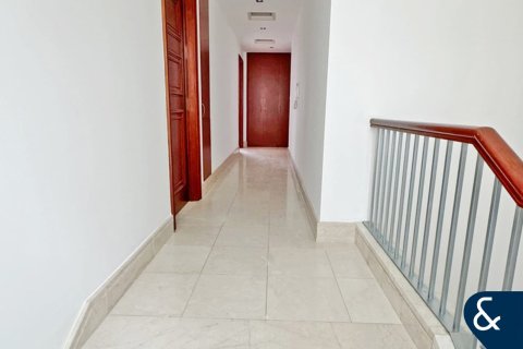 Vilă de vânzare în Dubai Marina, Dubai, EAU 3 dormitoare, 408 mp. №667408 - poză 10