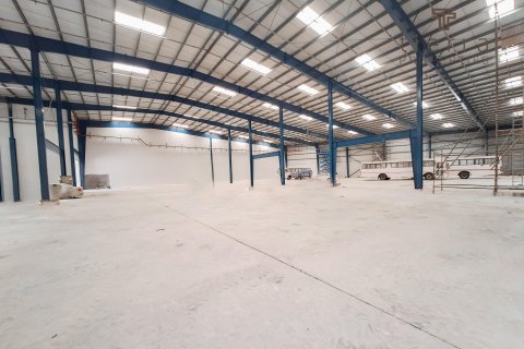 Magazinë në Al Quoz, Dubai, Emiratet e Bashkuara Arabe 3911.2 m2. № 571571 - Foto 3