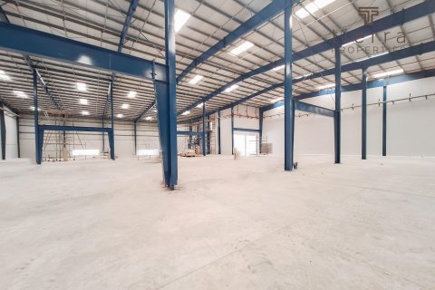 Magazinë në Al Quoz, Dubai, Emiratet e Bashkuara Arabe 3911.2 m2. № 571571 - Foto 2