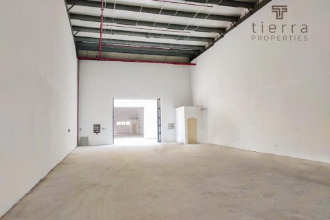 Magazinë në Al Khawaneej, Dubai, Emiratet e Bashkuara Arabe 278.7 m2. № 571575 - Foto 1