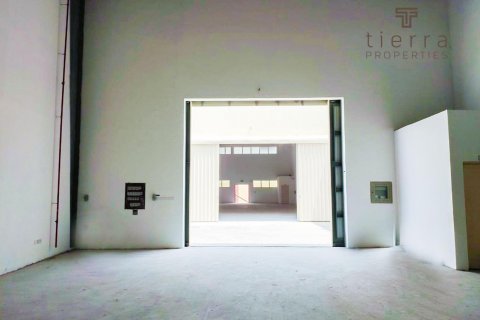 Magazinë në Al Khawaneej, Dubai, Emiratet e Bashkuara Arabe 278.7 m2. № 571575 - Foto 3