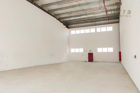 Magazinë në Al Khawaneej, Dubai, Emiratet e Bashkuara Arabe 278.7 m2. № 571575 - Foto 2