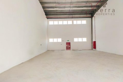 Magazinë në Al Khawaneej, Dubai, Emiratet e Bashkuara Arabe 278.7 m2. № 571575 - Foto 6