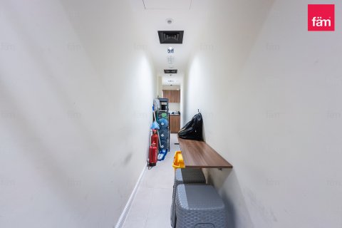 Oficiu de închiriat în Business Bay, Dubai, EAU 200.2 mp.  №703623 - poză 17