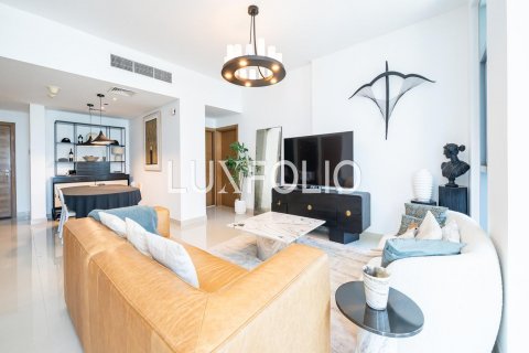 Apartment in Downtown Dubai (Downtown Burj Dubai), Dubai, UAE 2 bedrooms, 154 sq.m. № 627454 - photo 2