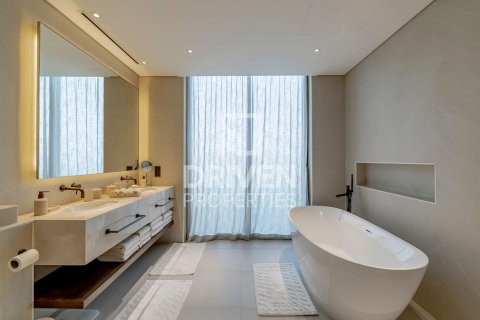 Villa sa Jumeirah, Dubai, UAE 3 silid-tulugan, 289 sq.m. № 654896 - larawan 17