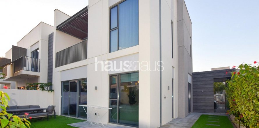 Townhouse in Arabian Ranches 3, Dubai, UAE 4 bedrooms, 227 sq.m. № 625840