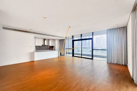 Huoneisto Al Wasl, Dubai, Arabiemiraatit 3 makuuhuonetta, 205 m2 № 764118 - kuva 1