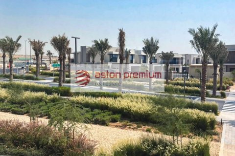 Rumah bandar di Jebel Ali, Dubai, UAE 3 bilik tidur, 218 meter persegi № 764115