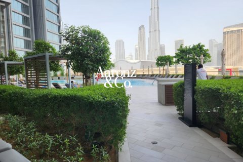 Appartamento in vendita a Downtown Dubai (Downtown Burj Dubai), Dubai, EAU 2 camere da letto, 100 mq. № 764121 - foto 16