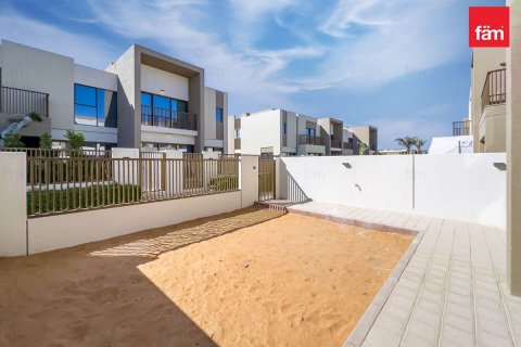 Villa in Dubai, UAE 3 bedrooms, 161.2 sq.m. № 710119 - photo 18