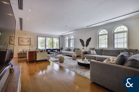 Huvila Jumeirah Park, Dubai, Arabiemiraatit 4 makuuhuonetta, 403 m2 № 667150 - kuva 11