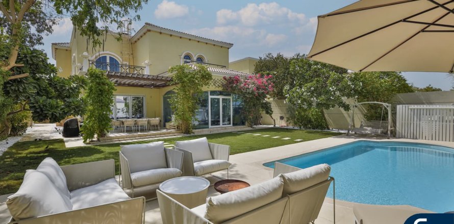 Huvila Jumeirah Park, Dubai, Arabiemiraatit 4 makuuhuonetta, 403 m2 № 667150