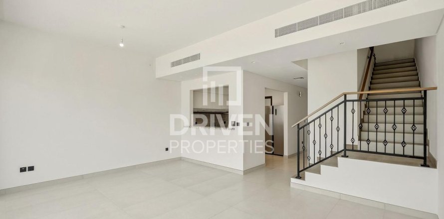 Casa urbana em Damac Lagoons, Dubai, EAU 4 quartos, 144 m2 № 761709