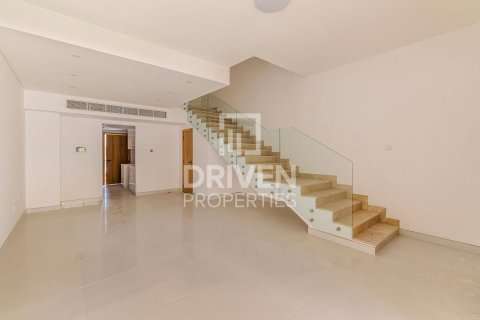 Villa till försäljning i Jumeirah Village Circle, Dubai, UAE 4 sovrum, 376 kvm Nr. 654406 - fotografi 7