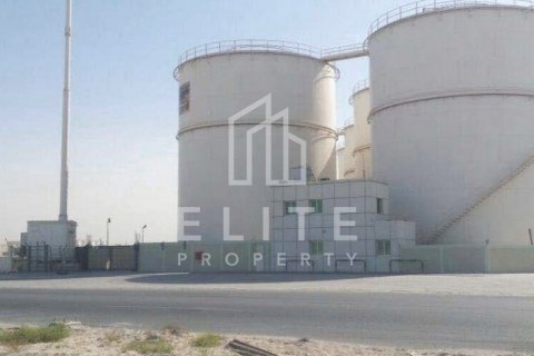 Fabrikë në Hamriyah Free Zone, Sharjah, Emiratet e Bashkuara Arabe 12297 m2. № 620244 - Foto 3