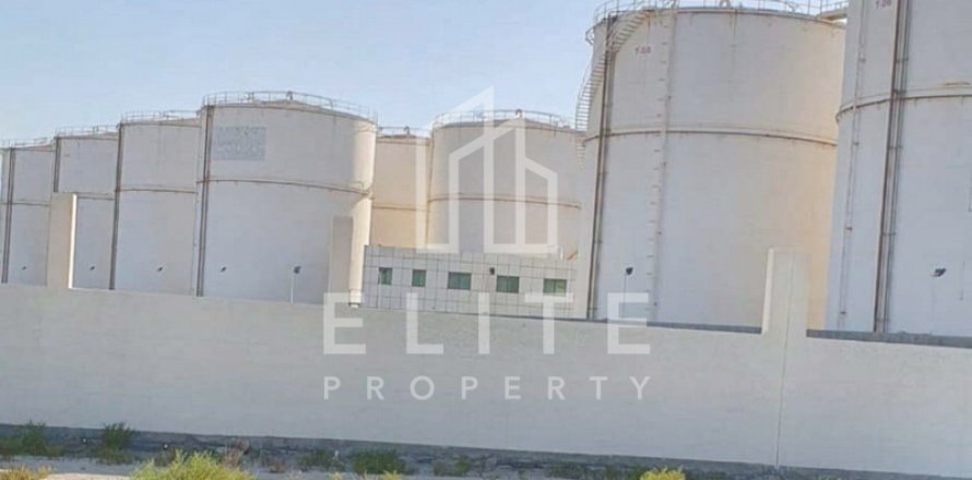 Fabrikë në Hamriyah Free Zone, Sharjah, Emiratet e Bashkuara Arabe 12297 m2. № 620244