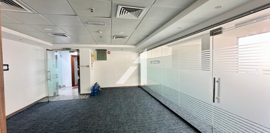 Oficiu în Dubai, EAU 179.6 mp.  №657060