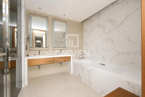 Apartamento en venta en Downtown Dubai (Downtown Burj Dubai), Dubai, EAU 2 dormitorios, 123.93 m2 № 759012 - foto 19