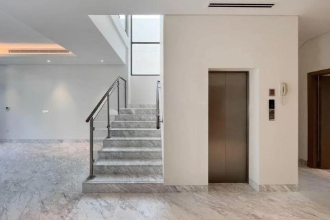 Villa te huur in Mohammed Bin Rashid City, Dubai, VAE 4 slaapkamers, 627.03 vr.m., nr 750501 - foto 11