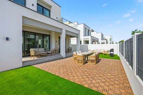 Radhus uthyres i Arabian Ranches 3, Dubai, UAE 4 sovrum, 380.72 kvm Nr. 750484 - fotografi 6