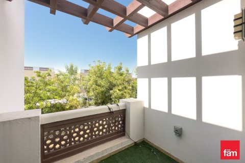 Βίλα σε Dubai, ΗΑΕ 3 υπνοδωμάτια, 677.7 τ.μ. Αρ. 701424 - φωτογραφία 4