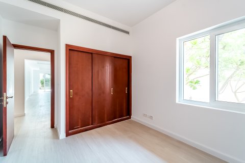 Vila u Arabian Ranches, Dubai, UAE 5 spavaćih soba, 445.81 m2 Br. 750956 - fotografija 10