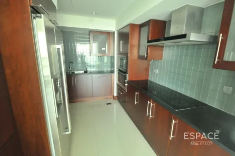 Dvīņu māja Dubaijā, AAE 3 istabas, 246 m2 Nr. 649993 - attēls 2