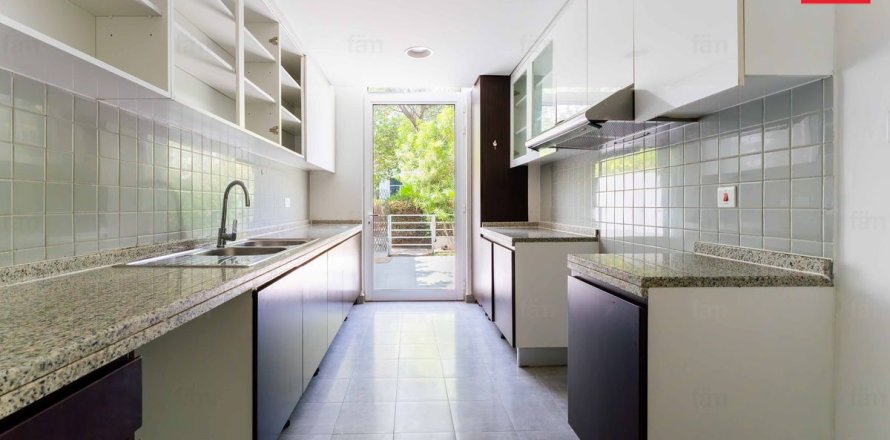 Maison de ville à Dubai, EAU: 3 chambres, 187.2 m2 № 652451