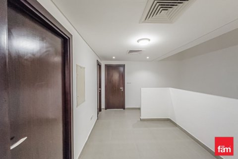 Dubai, UAE의 임대용 타운하우스 침실 3개, 187.2제곱미터 번호 652451 - 사진 23