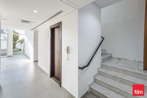 Dubai, UAE의 임대용 타운하우스 침실 3개, 187.2제곱미터 번호 652451 - 사진 18