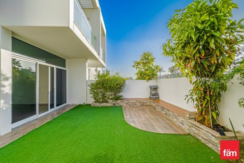 Dubai, UAE의 임대용 타운하우스 침실 3개, 187.2제곱미터 번호 652451 - 사진 17