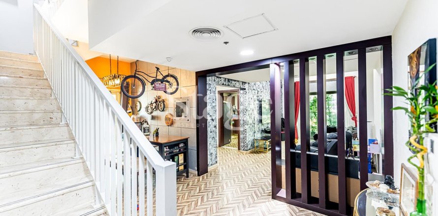 Квартира в Dubai Sports City, Дубай, ОАЕ 2 спальні, 191м2 № 660199