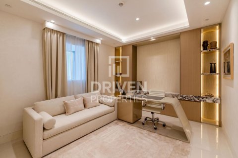 Apartment in Downtown Dubai (Downtown Burj Dubai), Dubai, UAE 1 bedroom, 107.49 sq.m. № 756028 - photo 6