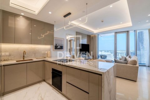 Apartment in Downtown Dubai (Downtown Burj Dubai), Dubai, UAE 1 bedroom, 107.49 sq.m. № 756028 - photo 1