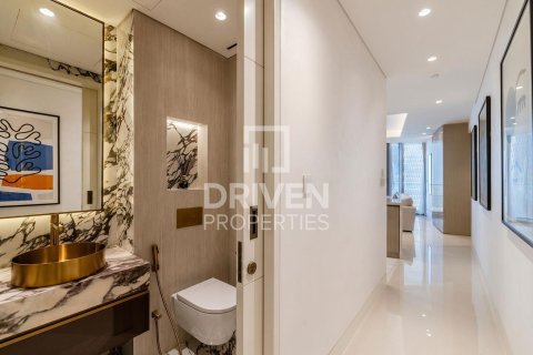 Apartment in Downtown Dubai (Downtown Burj Dubai), Dubai, UAE 1 bedroom, 107.49 sq.m. № 756028 - photo 8