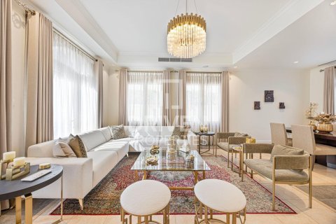 Vila v Jumeirah Golf Estates, Dubai, SAE 5 spální, 817.92 m2 č. 756013 - Fotografia 5