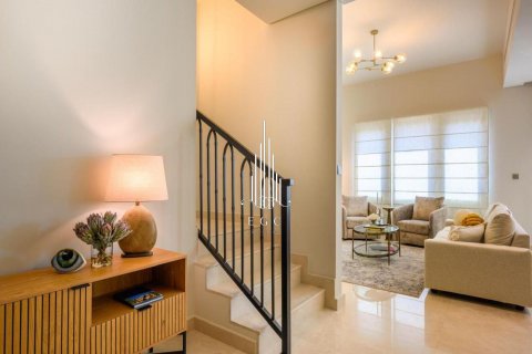 Müüa villa asukohaga Khalifa City, Abu Dhabi, AÜE: 4 magamistoaga, 316 m² Nr 569368 - pilt 11