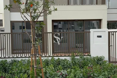 Vila u Dubai Land, Dubai, UAE 3 spavaćih soba, 161 m2 Br. 657649 - fotografija 9