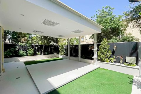 Üürile anda villa asukohaga The Springs, Dubai, AÜE: 3 magamistoaga, 241.14 m² Nr 750324 - pilt 3