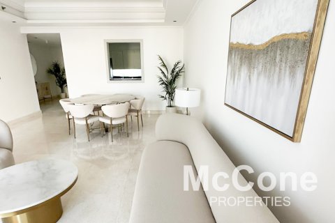 Apartment in Palm Jumeirah, Dubai, UAE 3 bedrooms, 346.06 sq.m. № 587270 - photo 6