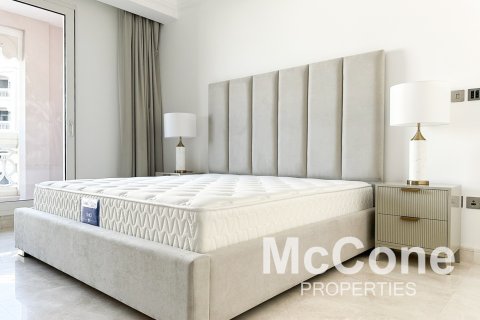 Apartment in Palm Jumeirah, Dubai, UAE 3 bedrooms, 346.06 sq.m. № 587270 - photo 13