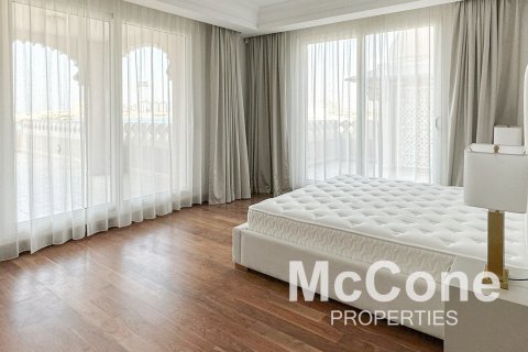 Apartment in Palm Jumeirah, Dubai, UAE 3 bedrooms, 346.06 sq.m. № 587270 - photo 12