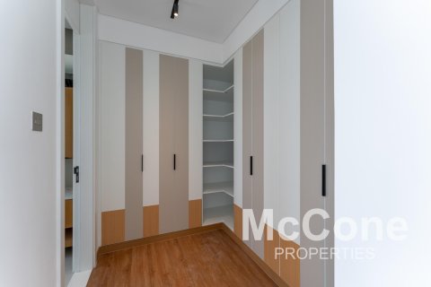 Vila v Al Barari, Dubai, SAE 5 ložnice, 592.16 m² Č.: 587382 - fotografie 13