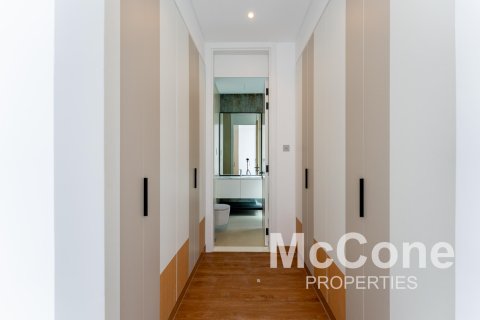 Vila v Al Barari, Dubai, SAE 5 ložnice, 592.16 m² Č.: 587382 - fotografie 22