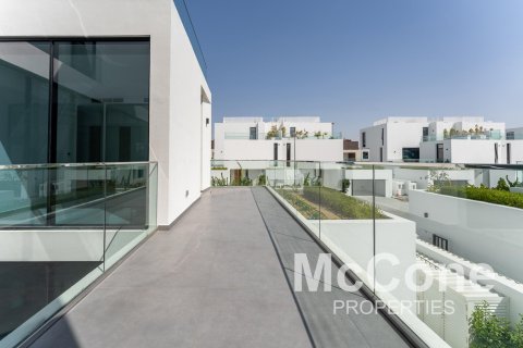Vila v Al Barari, Dubai, SAE 5 ložnice, 592.16 m² Č.: 587382 - fotografie 17